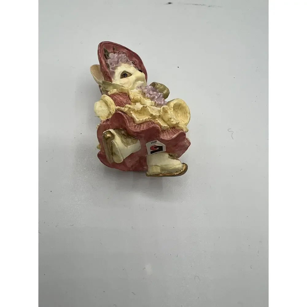 Vintage Holiday Time Christmas Kittens Ice Skating Pond Magnetic Village Decor